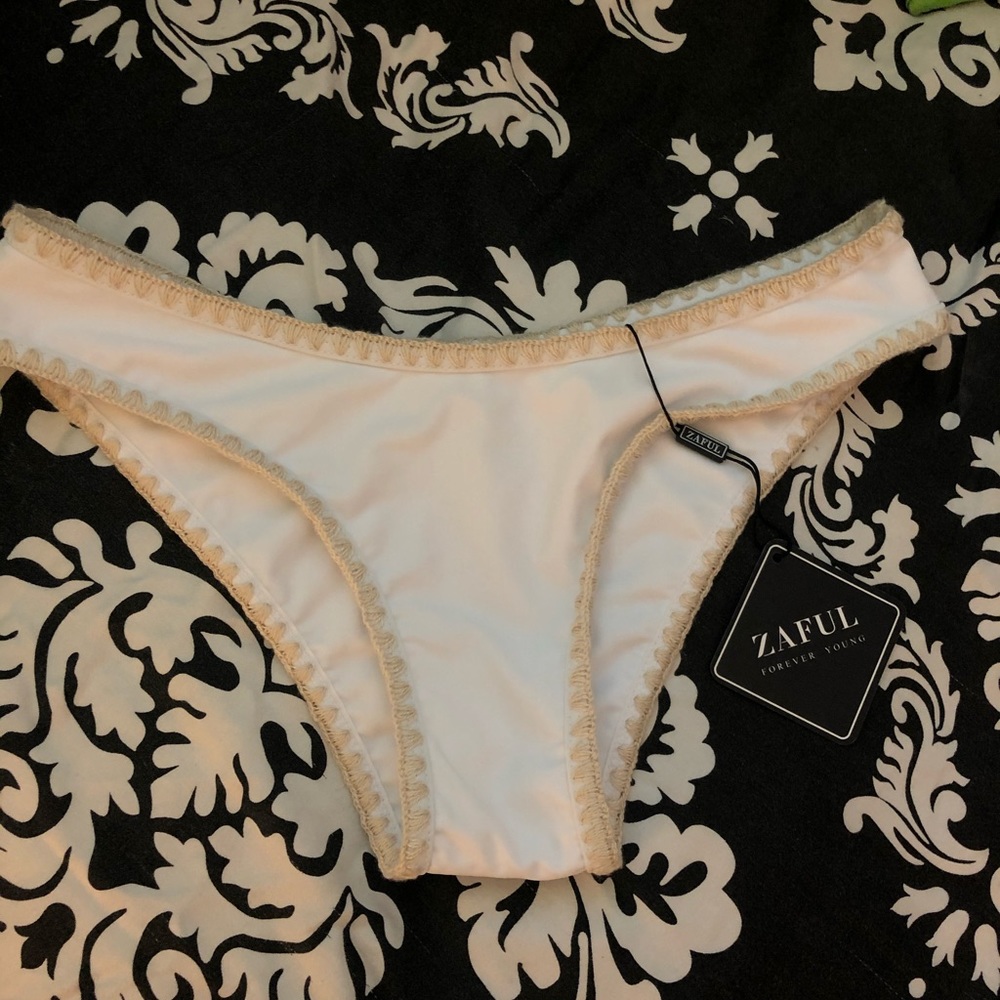 Swimsuit bottoms from Zaful